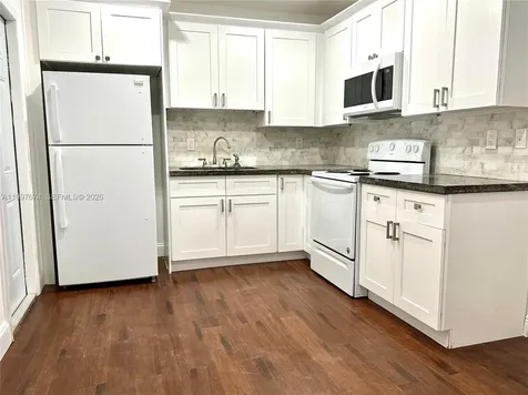1941 NE 157th Terrace North Miami Beach FL 33162