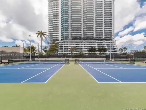 600 NE 36th Street Miami FL 33137