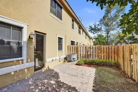 8432 Blue Cove Way Parkland FL 33076