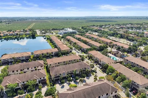 8432 Blue Cove Way Parkland FL 33076