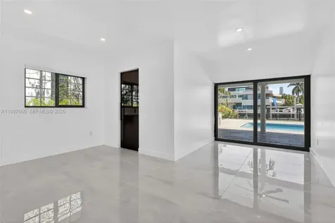 607 Layne Boulevard Hallandale Beach FL 33009
