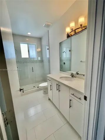 2621 NE 212th Terrace Miami FL 33180