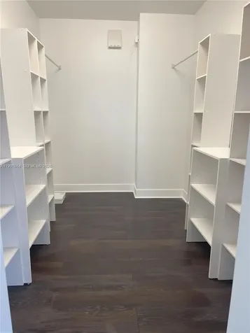 2621 NE 212th Terrace Miami FL 33180