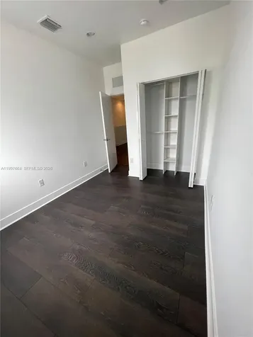 2621 NE 212th Terrace Miami FL 33180