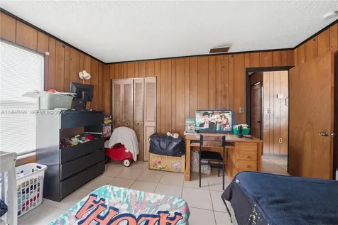 1910 S 34th Street Fort Pierce FL 34947