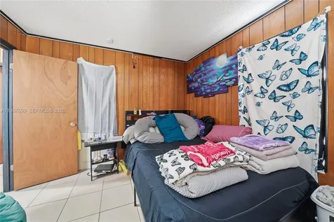 1910 S 34th Street Fort Pierce FL 34947