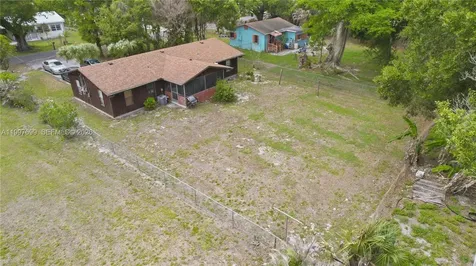 1910 S 34th Street Fort Pierce FL 34947