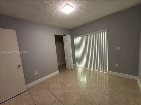 2630 W 76th Street Hialeah FL 33016