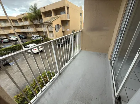 2630 W 76th Street Hialeah FL 33016