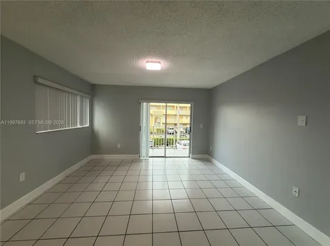 2630 W 76th Street Hialeah FL 33016