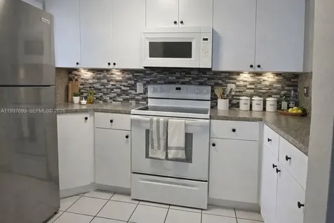 2630 W 76th Street Hialeah FL 33016