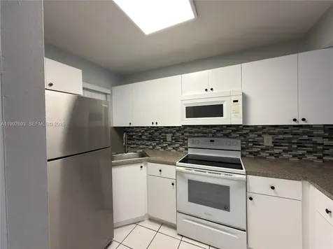 2630 W 76th Street Hialeah FL 33016