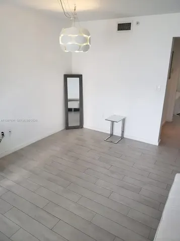 1601 Meridian Avenue Miami Beach FL 33139
