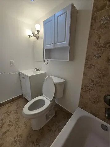 4845 NW 7th Street Miami FL 33126