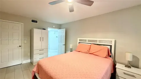 8323 Lake Drive Doral FL 33166