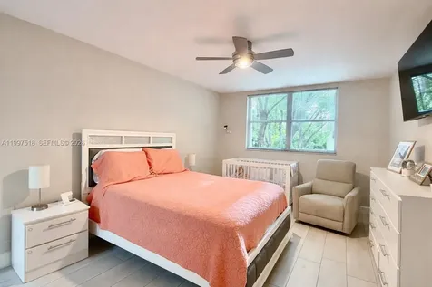 8323 Lake Drive Doral FL 33166