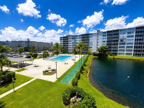 1780 NE 191st Street Miami FL 33179