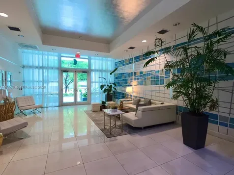 1723 SW 2nd Avenue Miami FL 33129