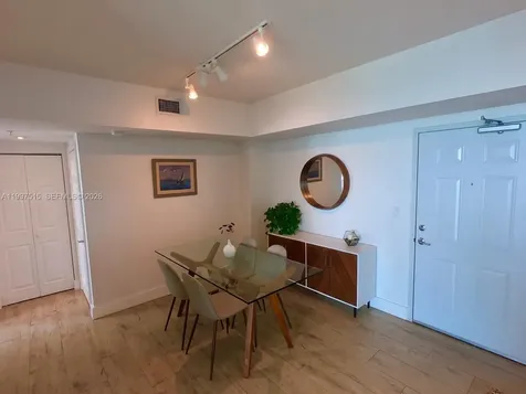 1723 SW 2nd Avenue Miami FL 33129