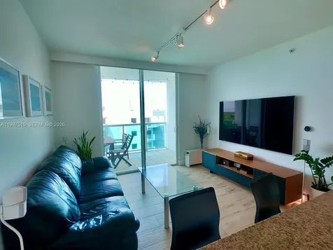1723 SW 2nd Avenue Miami FL 33129