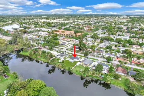 2460 NW 175th Street Miami Gardens FL 33056