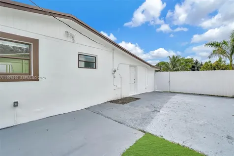 2460 NW 175th Street Miami Gardens FL 33056