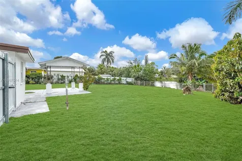 2460 NW 175th Street Miami Gardens FL 33056