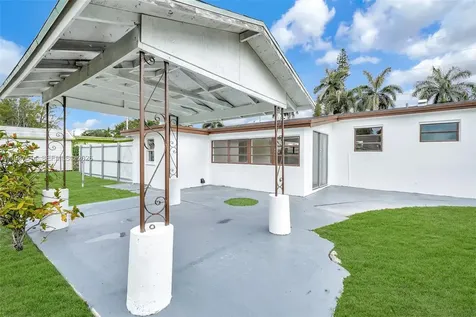 2460 NW 175th Street Miami Gardens FL 33056