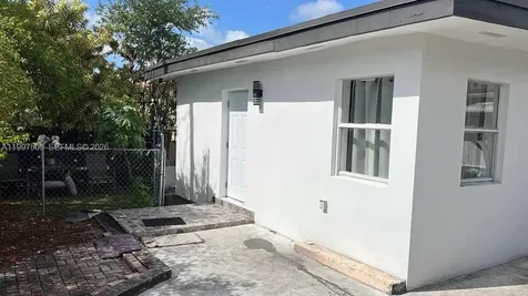 2456 NW 28th Street Miami FL 33142