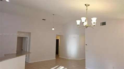 3247 NW 123rd Avenue Sunrise FL 33323