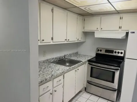 89 Berkshire D West Palm Beach FL 33417