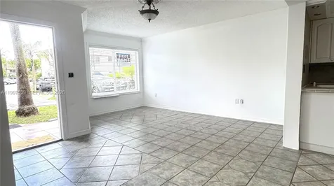 511 NW 82nd Avenue Miami FL 33126