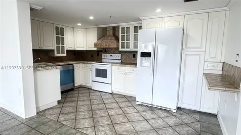 511 NW 82nd Avenue Miami FL 33126