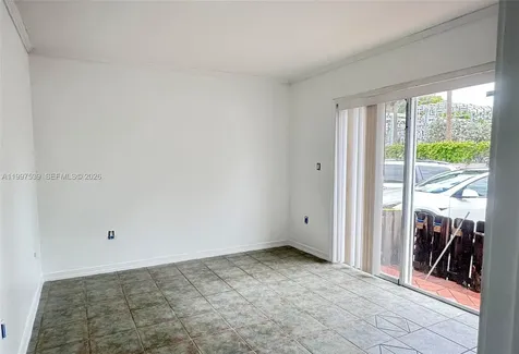 511 NW 82nd Avenue Miami FL 33126