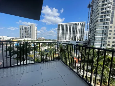 5252 NW 85th Avenue Doral FL 33166