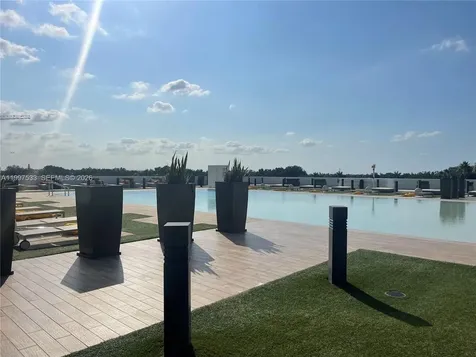 5252 NW 85th Avenue Doral FL 33166