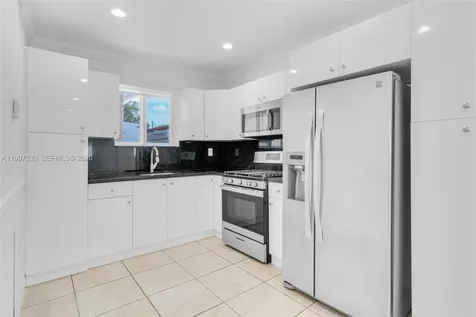 201 SW 51st Court Miami FL 33134