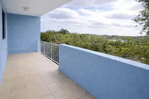 9375 Fontainebleau Boulevard Miami FL 33172