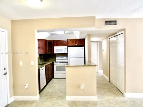 9375 Fontainebleau Boulevard Miami FL 33172