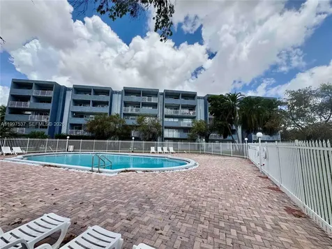 9375 Fontainebleau Boulevard Miami FL 33172
