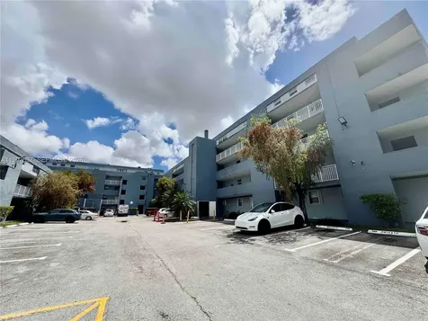 9375 Fontainebleau Boulevard Miami FL 33172