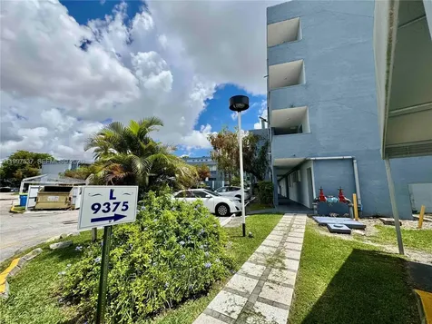 9375 Fontainebleau Boulevard Miami FL 33172