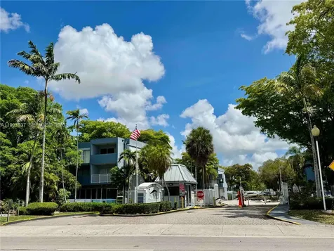 9375 Fontainebleau Boulevard Miami FL 33172