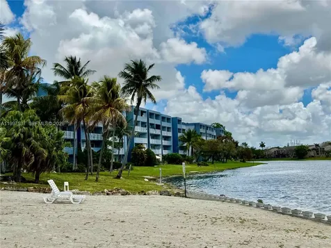 9375 Fontainebleau Boulevard Miami FL 33172