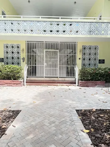 655 Meridian Avenue Miami Beach FL 33139