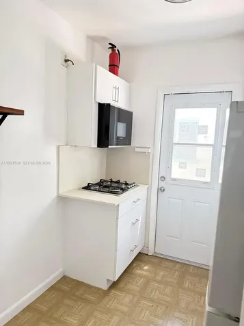 655 Meridian Avenue Miami Beach FL 33139