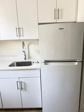 655 Meridian Avenue Miami Beach FL 33139