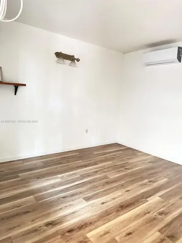 655 Meridian Avenue Miami Beach FL 33139
