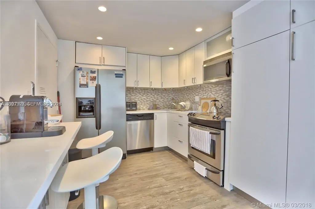 5555 Collins Avenue Miami Beach FL 33140