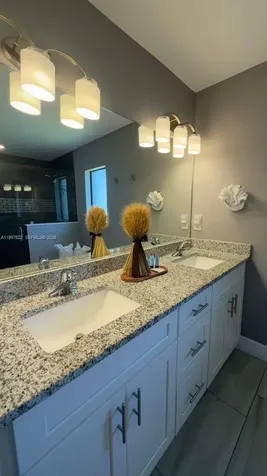 4407 SW 16th Place Cape Coral FL 33194